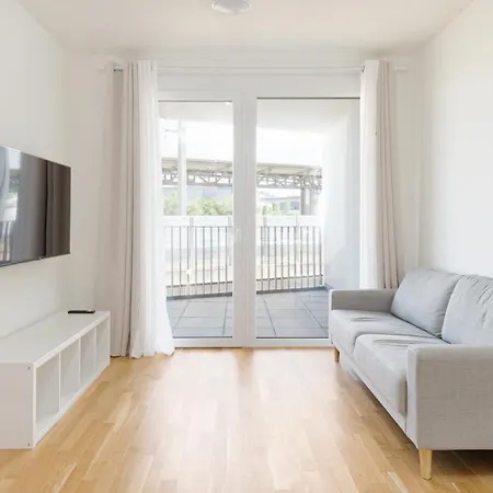 Contactless Self-Check-In - 1Br Apartment, Near Airport,15 Min To Center Viena Exterior foto