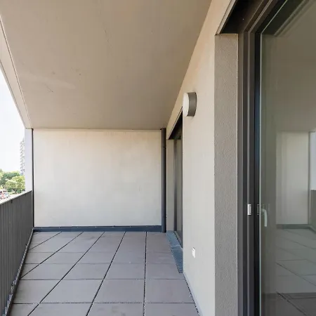 Contactless Self-Check-In - 1Br Apartment, Near Airport,15 Min To Center Viena Exterior foto