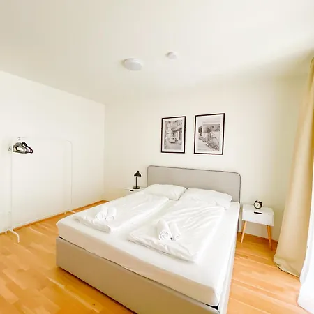 Contactless Self-Check-In - 1Br Apartment, Near Airport,15 Min To Center Viena Habitación foto